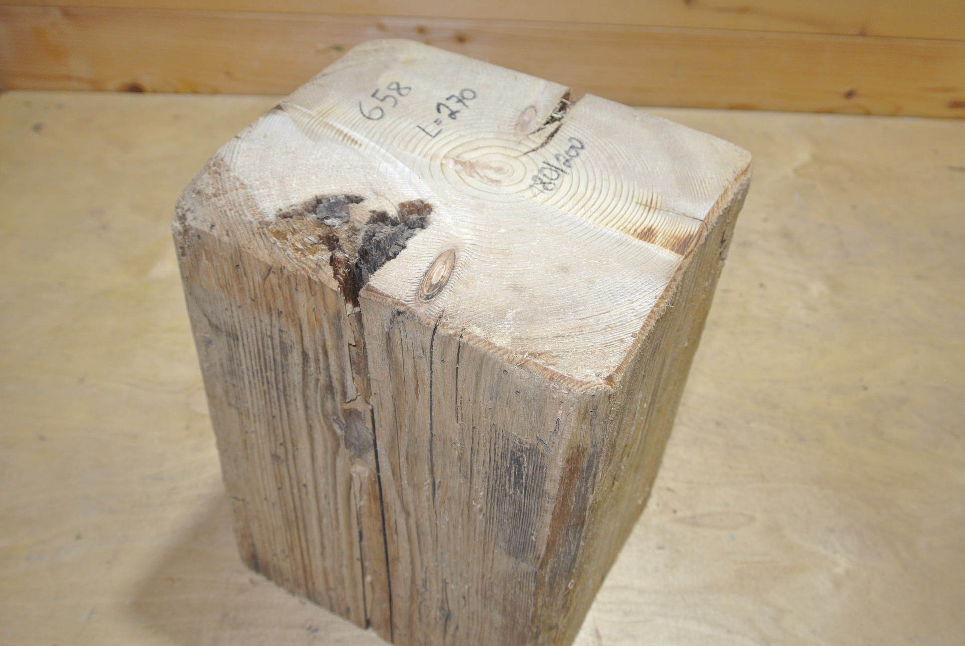 Altholz Kantel 270mm lang 180x200mm lt. Abb.