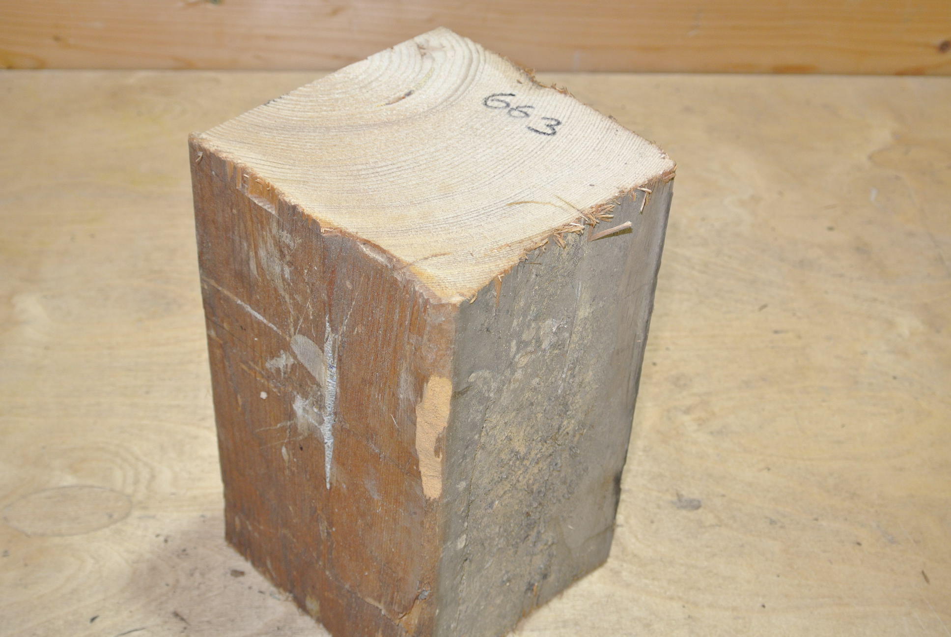 Altholz Kantel 200mm lang 120x120mm lt. Abb.
