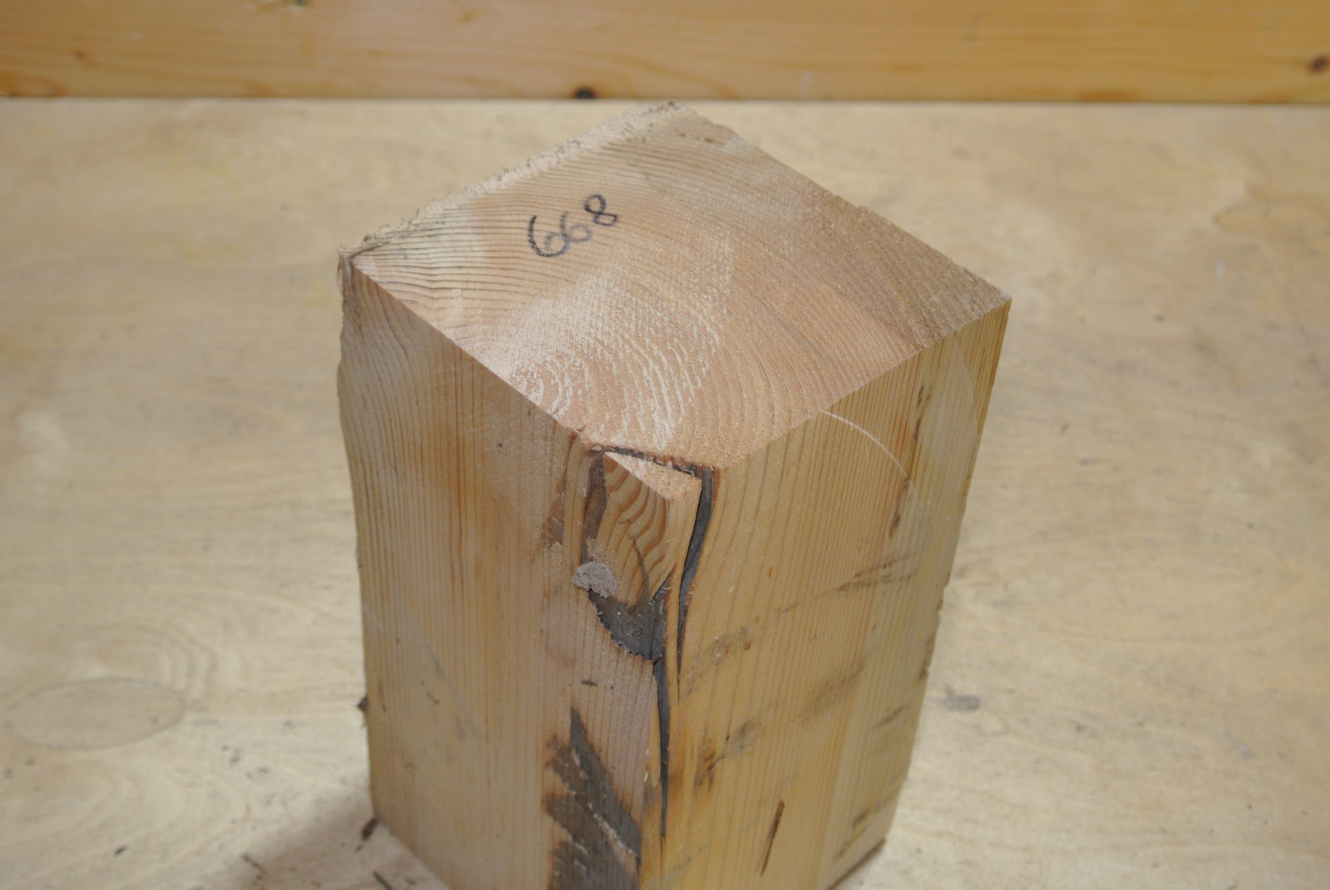 Altholz Kantel 200mm lang 120x120mm lt. Abb.