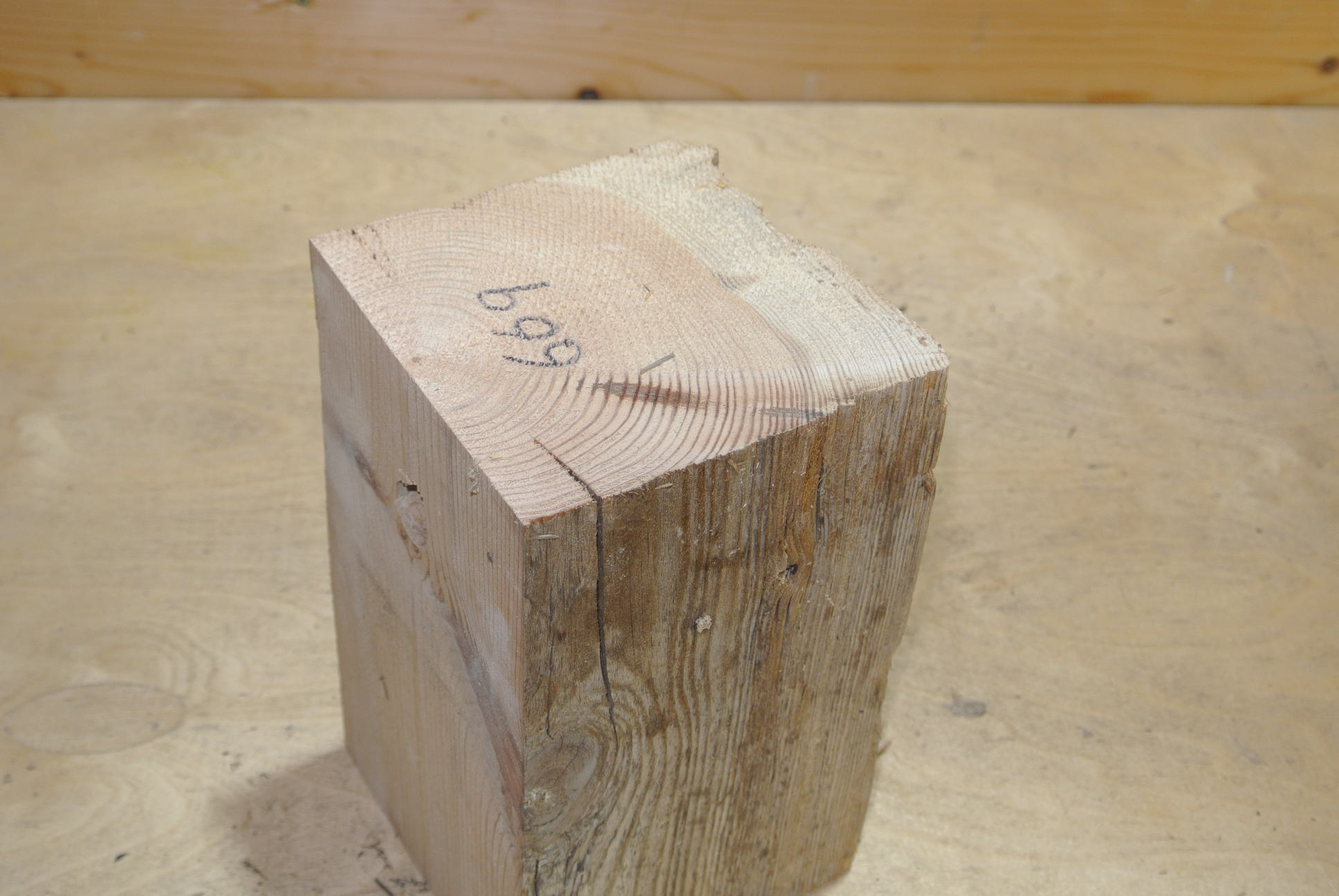 Altholz Kantel 200mm lang 120x120mm lt. Abb.